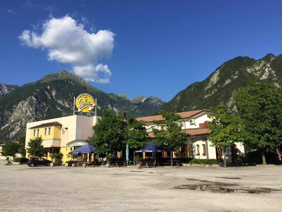 Albergo Ristorante Pizzeria Da Michele Венцоне Екстериор снимка